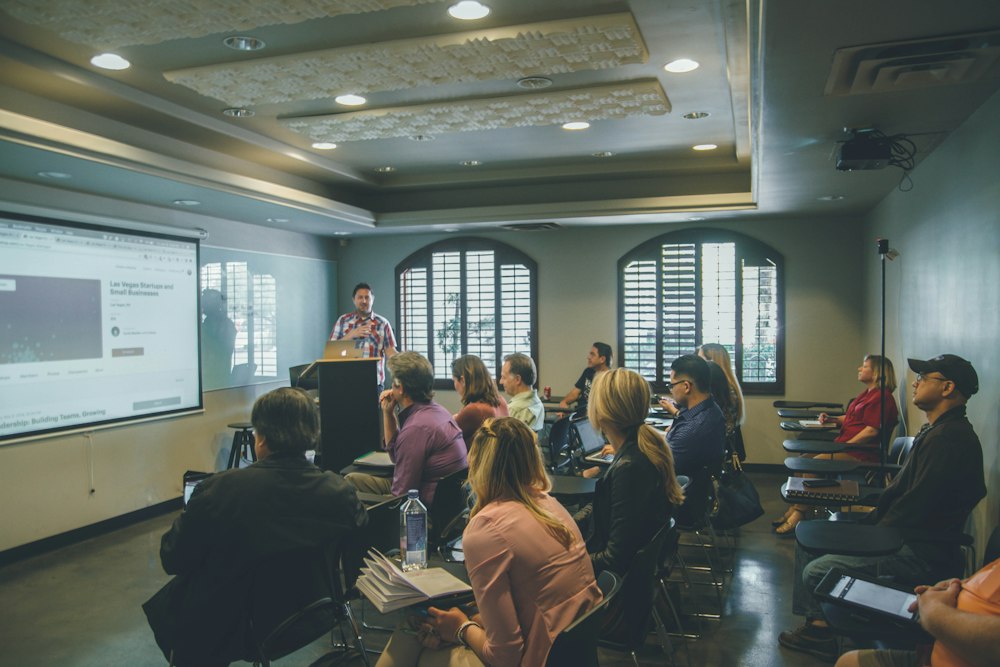 Lecture hall and public debate about freedom
